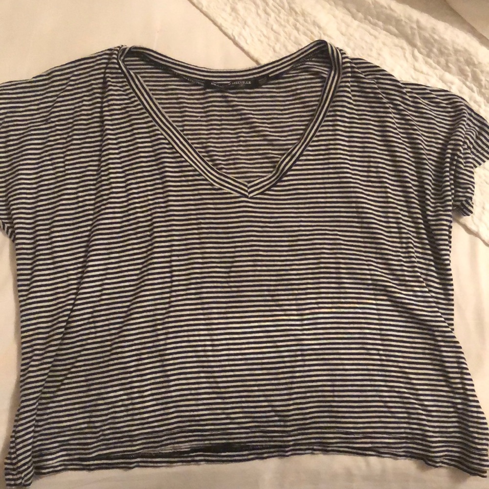 Brandy Melville cropped t shirt